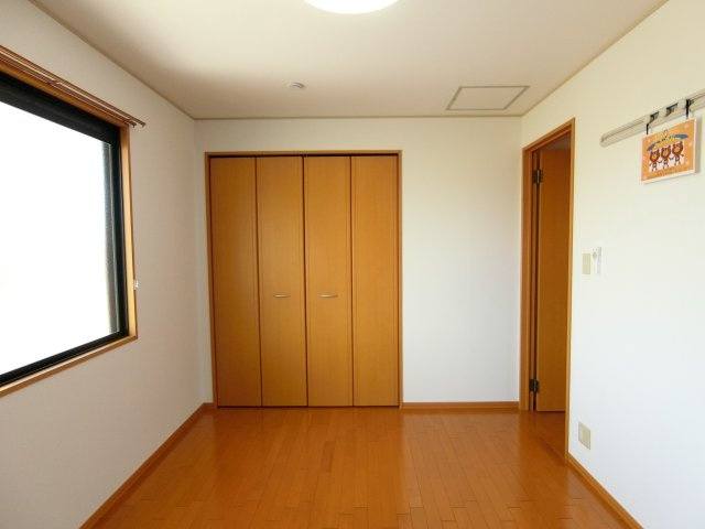 ブラゾーネ　B棟の洋室