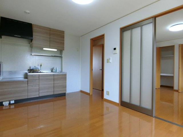 ブラゾーネ　B棟の居間・リビング