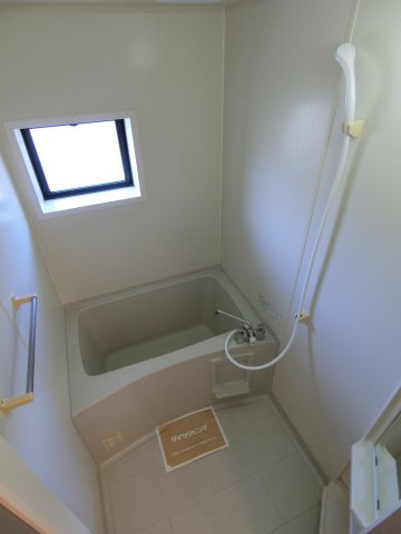 ブラゾーネ　B棟の浴室