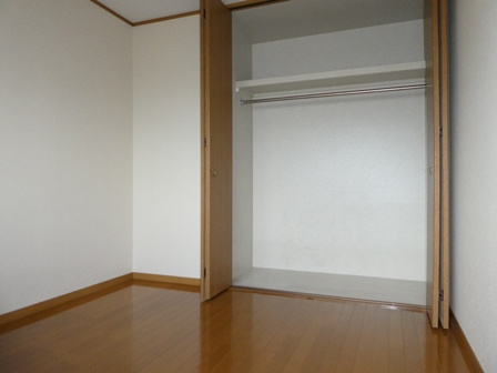 ファミーユＫ・Ａ・ＹⅡの洋室