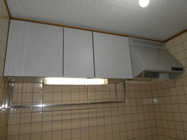 ファミーユＫ・Ａ・ＹⅡのキッチン|キッチン上収納