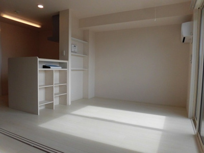 【居間・リビング】 | ウエストヒルズ萩Ⅰ | ゆったり過ごせる居間です