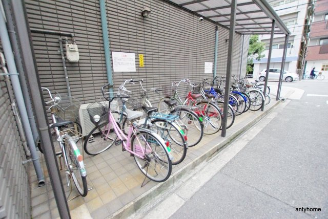 エスリード塚本　仲介手数料無料の駐車場