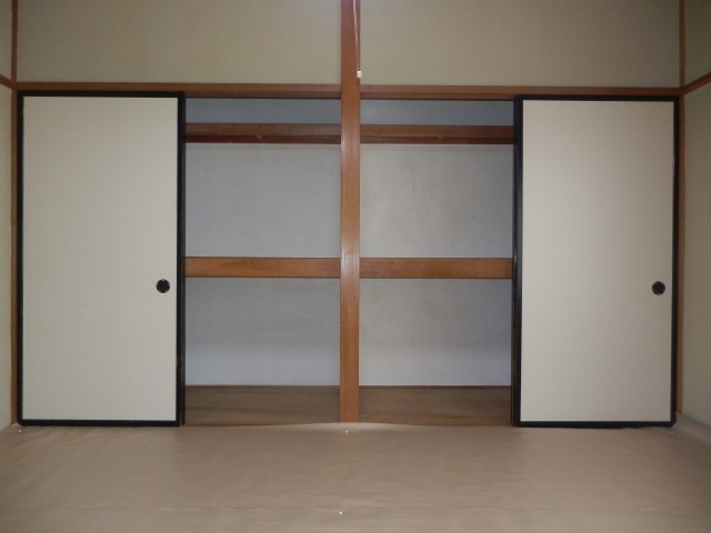 サンハイム荒楯の収納