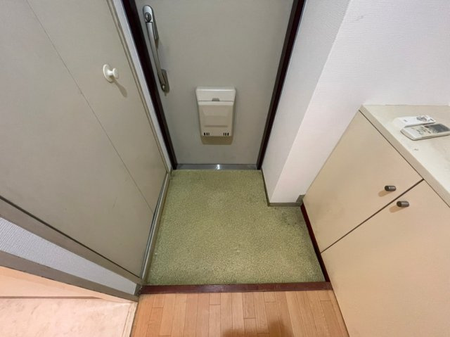 ダイアパレス津田沼の玄関