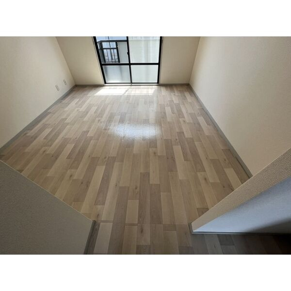 サンビレッジ・SANO　Bの居間・リビング