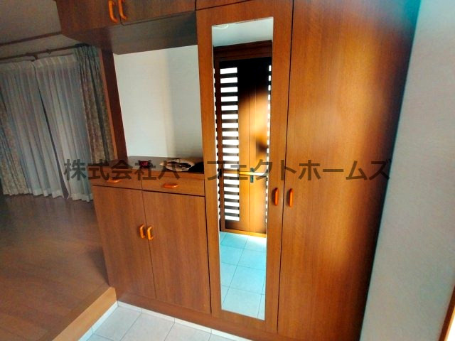 西禁野2丁目戸建　賃貸の玄関|きれいな内装です