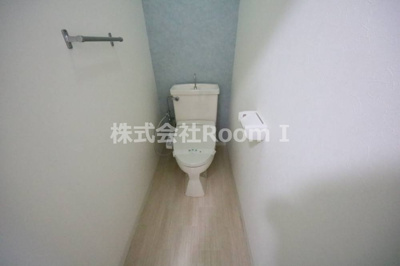 【トイレ】 | 日宝サンフラッツ東平 | 落ち着いた色調のトイレです