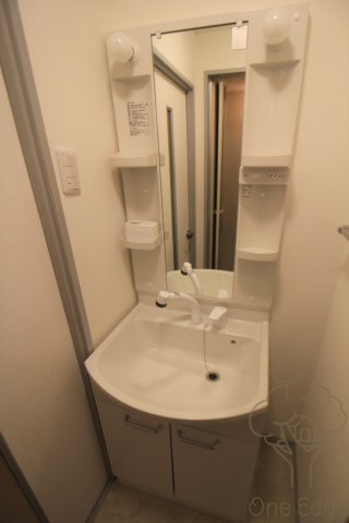 clochette南森町の独立洗面台