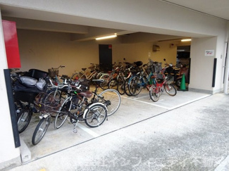 【その他共用部分】 | 駐輪スペースです。