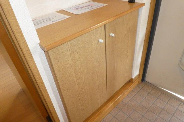 ファミーユＫ・Ａ・Ｙの玄関|シューズボックス