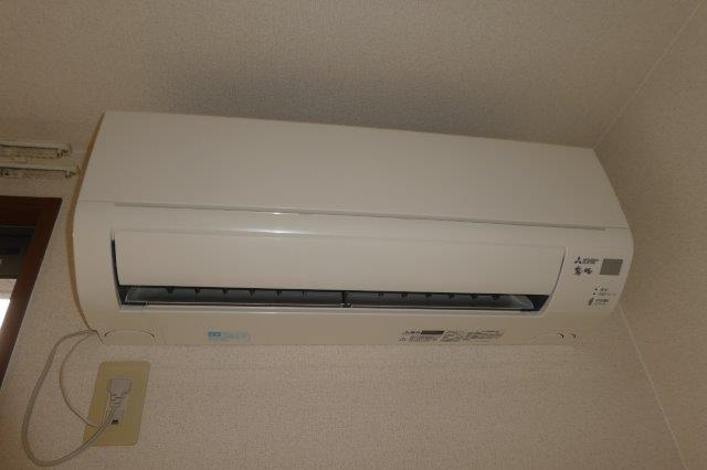 倉敷市大島のアパートの設備|エアコン