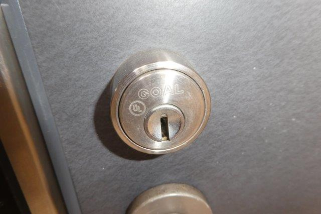 プリンス大島のセキュリティ|玄関キー