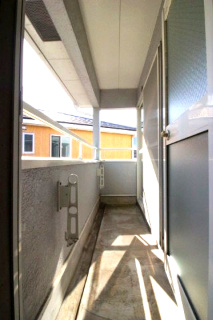 【バルコニー】 | 外からの目が気にならないバルコニーで洗濯物が干せます