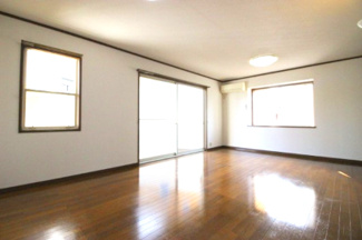 【居間・リビング】 | ゆったりとした居間です