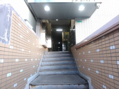 【エントランス】 | サンリバティ
