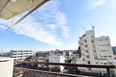 【展望】 | エクレール清瀬 | 景色を遮るものがないと、陽の光を長い時間浴びられます。空気も澄んでいるように感じますね。