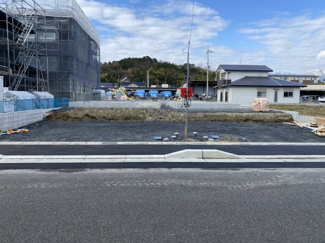 【前面道路含む現地写真】 | 前面道路含む現地写真です。
