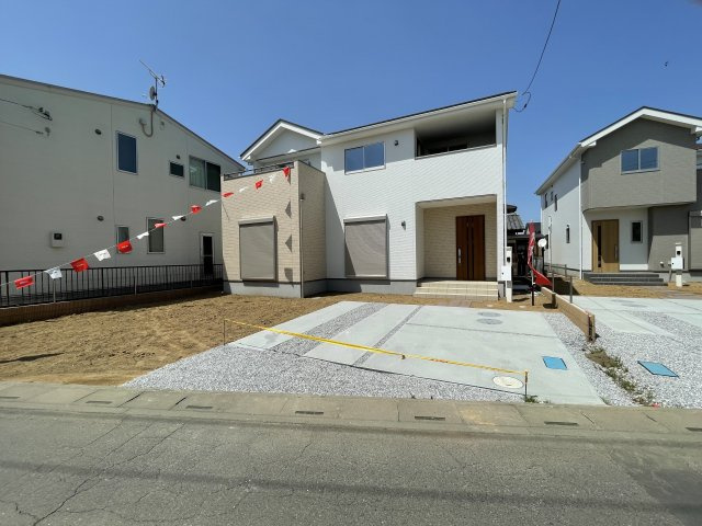 上里町七本木72期（全２棟）１号棟の前面道路含む現地写真|前面道路含む現地写真です