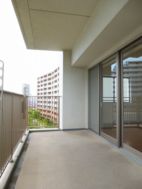 RESIDIA南千住のバルコニー|南向きワイドバルコニー日当り良好