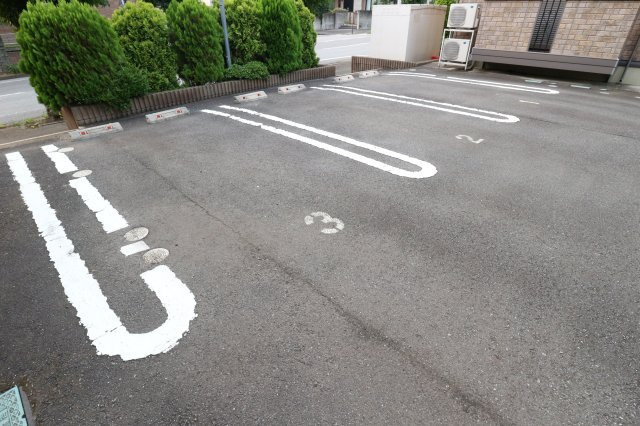 パサージュＣの駐車場
