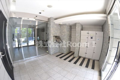 【エントランス】 | アーバンフラッツ上町 | ゆとりのあるエントランスです