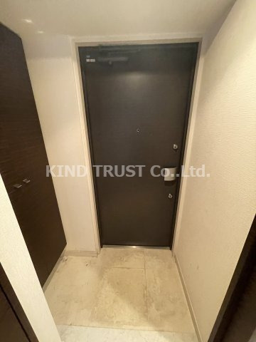 エスライズ梅田北の玄関|明るい玄関です