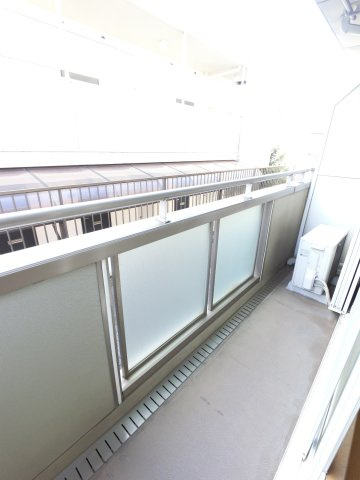 【バルコニー】