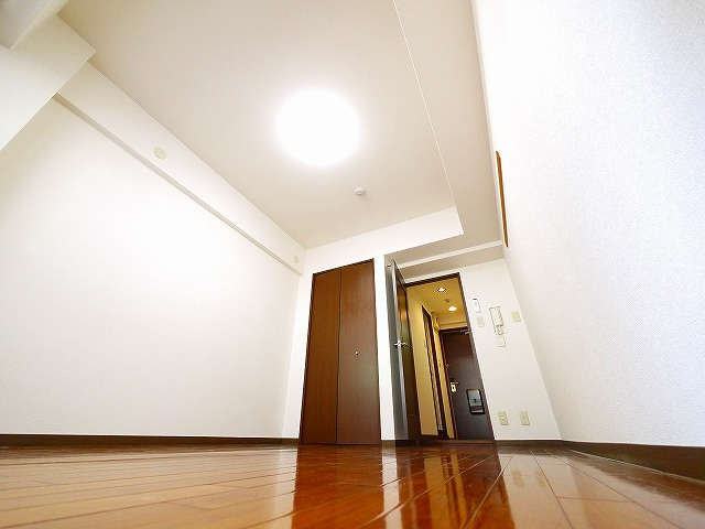 シティパレス富雄北の洋室|明るい洋室です