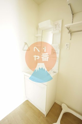 【独立洗面台】 | ビューテラスハイムC | 独立洗面化粧台が付いています