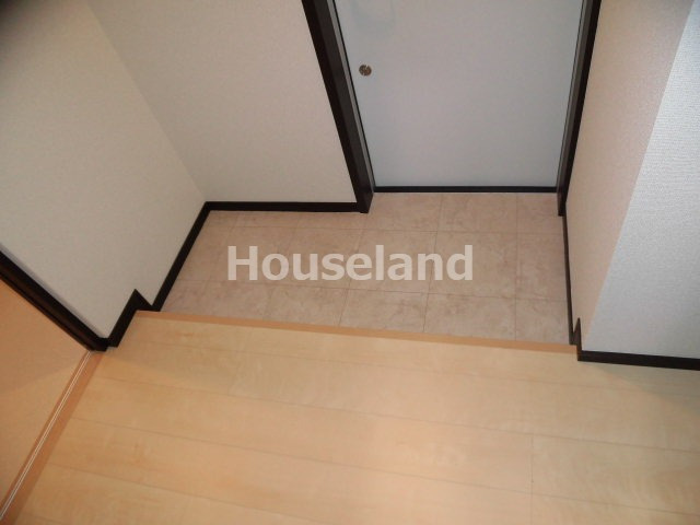 フジパレス市駅東Ⅱ番館の玄関