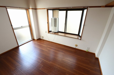 【居間・リビング】 | ハイネス関目