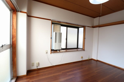 【居間・リビング】 | ハイネス関目