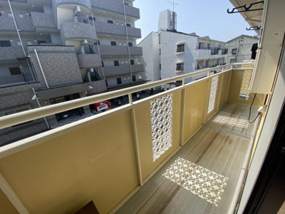 【バルコニー】 | メゾン大津和