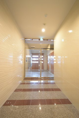 コンフォータブル阿波座のエントランス