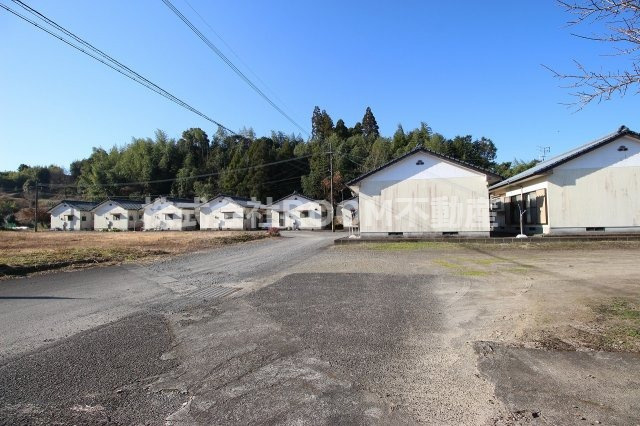 曽於市財部町南俣の一戸建ての駐車場