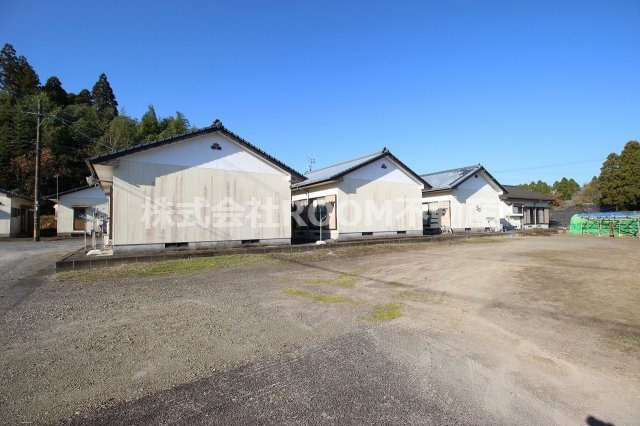 曽於市財部町南俣の一戸建ての外観