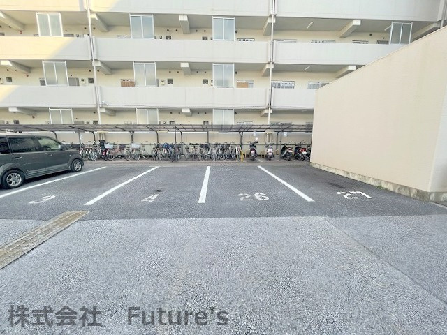 メゾンパーク南八潮の駐車場|駐車スペースもしっかりあります！