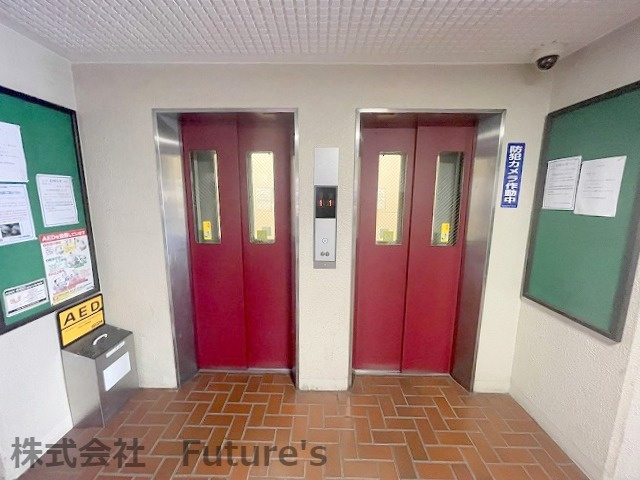 メゾンパーク南八潮のその他共用部分|エレベーターも２台完備！