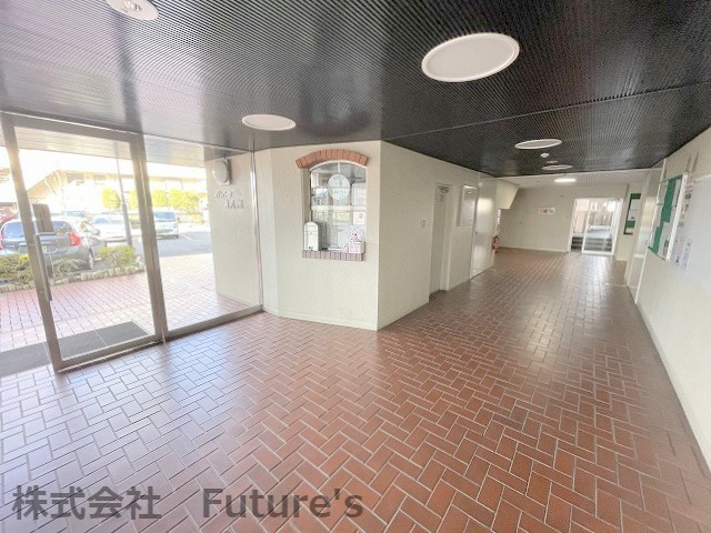 メゾンパーク南八潮のエントランス|管理室です。