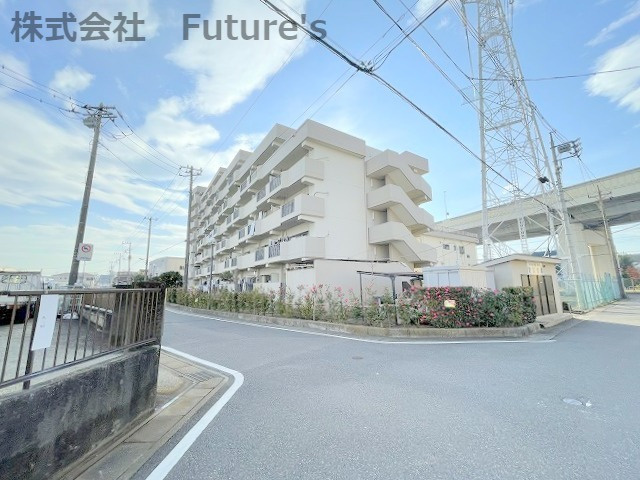 メゾンパーク南八潮の外観|管理体制バッチリの物件になります。