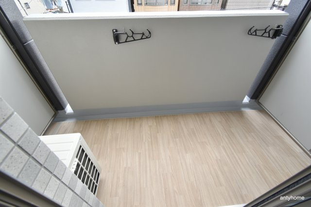 エスリードレジデンス大阪弁天町　仲介手数料無料のバルコニー