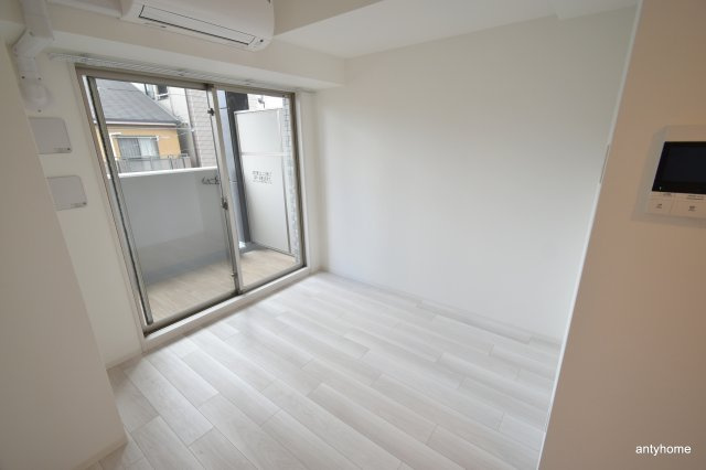 エスリードレジデンス大阪弁天町　仲介手数料無料の居間・リビング