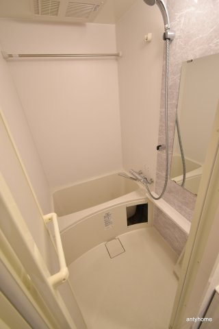 エスリードレジデンス大阪弁天町　仲介手数料無料の浴室