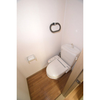 【トイレ】 | 陽だまりハイツ2000　B | 温水洗浄便座