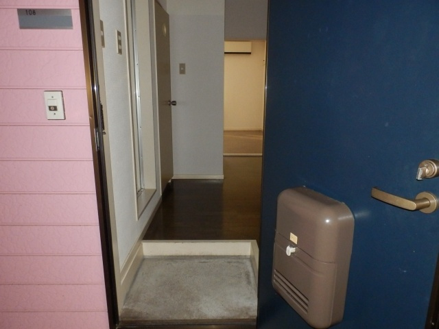 ザ・フューチャーハウスの玄関