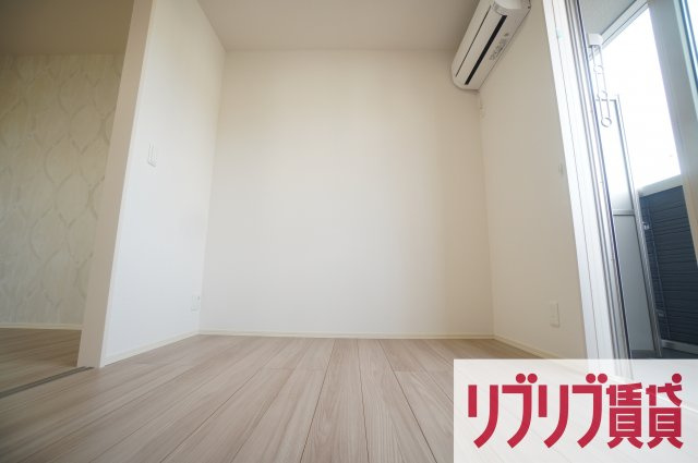 グランデュール春日の寝室