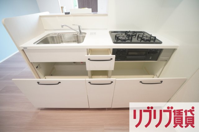 グランデュール春日のキッチン