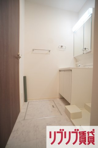 グランデュール春日の洗面所