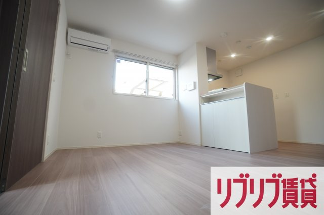 グランデュール春日の居間・リビング